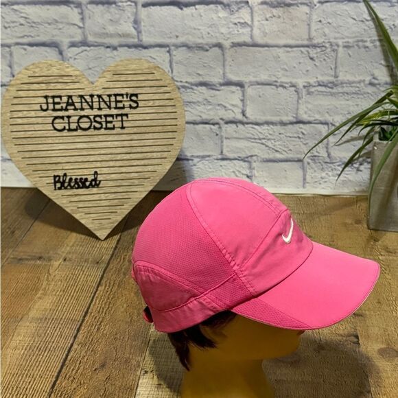 Nike Hat Feather Light Dri-Fit Vented Pink Adjustable Hat/Cap Tennis Running - Picture 8 of 8